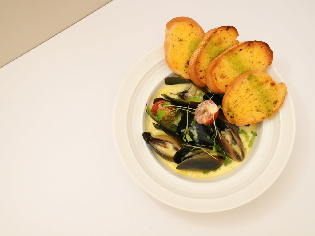 忌廉鮮活白酒煮青口 (24隻)