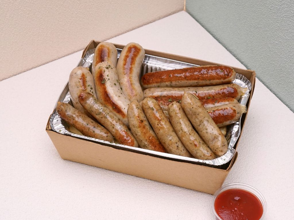 德國香腸派對 (4條牛仔腸 2條豬肉腸 2條雞肉腸 1條紐倫堡腸)
